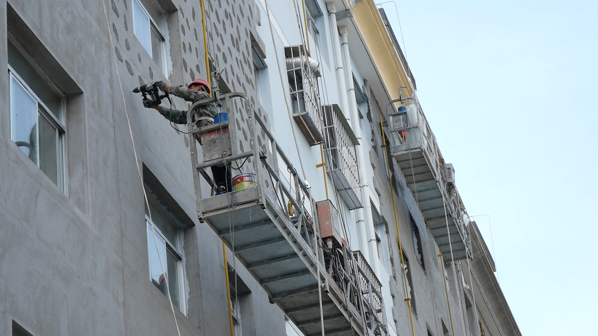 P1590141.00_00_16_59.Still002